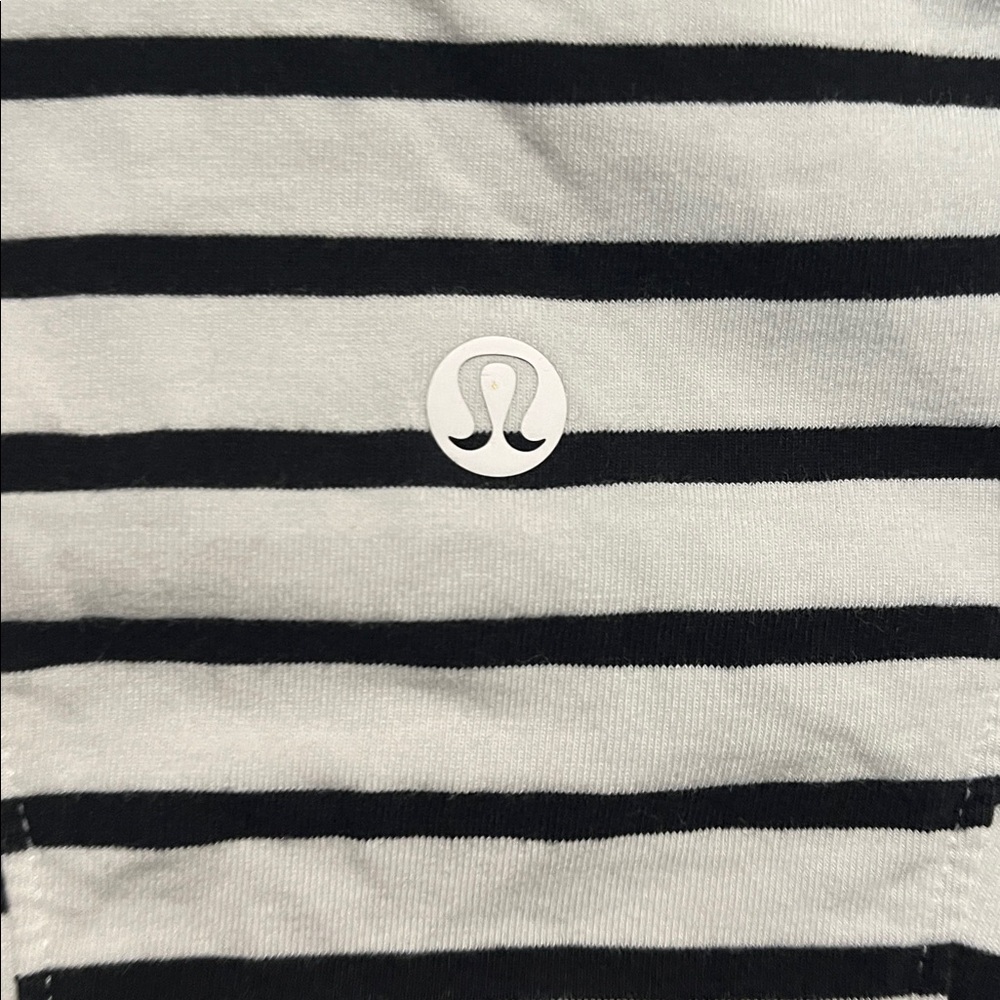 Lululemon LOVE TANK TOP - Picture 4 of 6